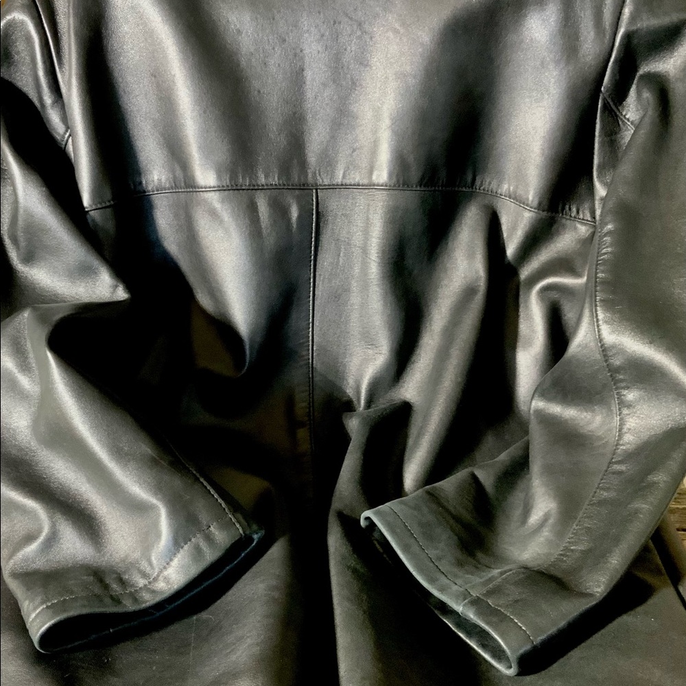 Canadian Made Genuine Leather Barn Style Black Jacket XL As New - Picture 9 of 10